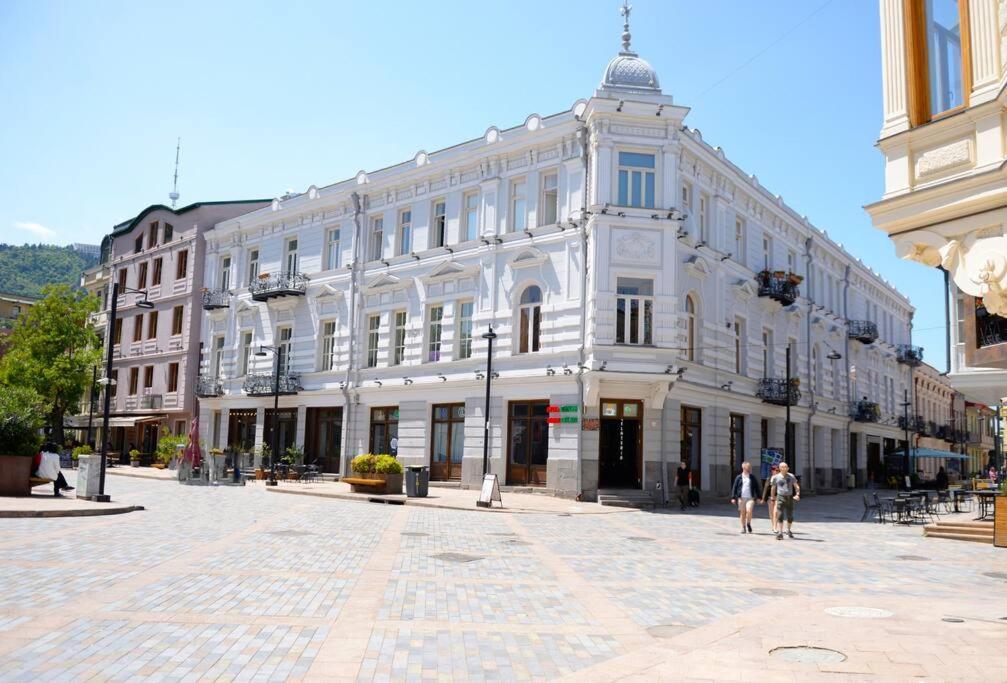 Your Cozy Place Tbilisi Exterior photo